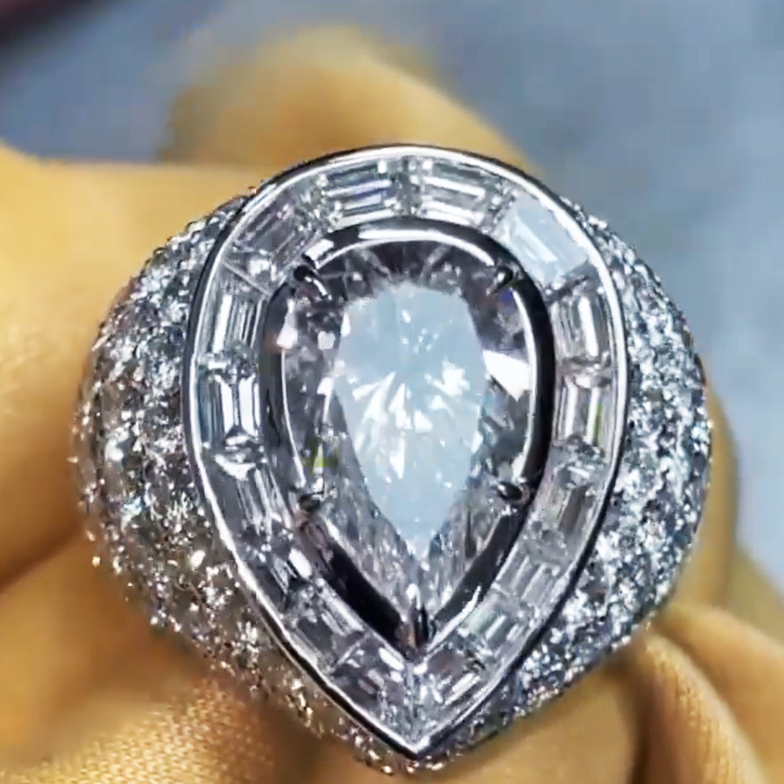 12ctw White Gemstone Pear Cut Full Set Ring - JEWELBUYS