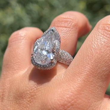 Elegant 22 ctw White Sapphire Pear Cut Full Set Engagement Ring -JEWELBUYS