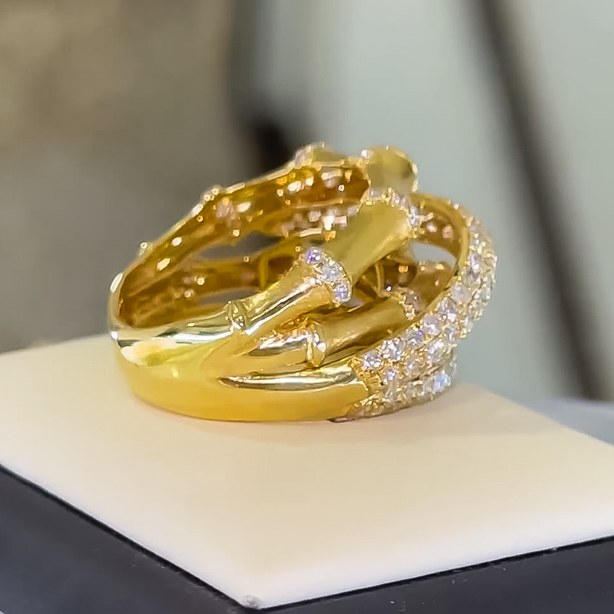 Exquisite 1 ctw Round Cut White Gemstone Bamboo Ring -JEWELBUYS
