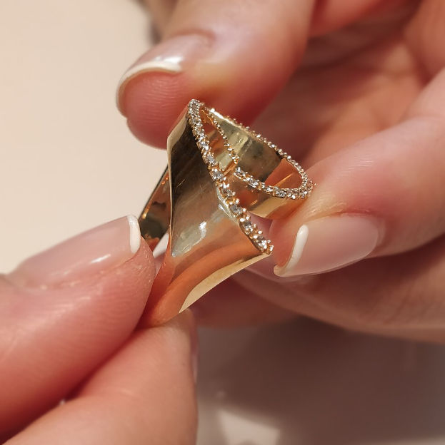 0.5 Carat Round Cut White Sapphire Ring -JEWELBUYS