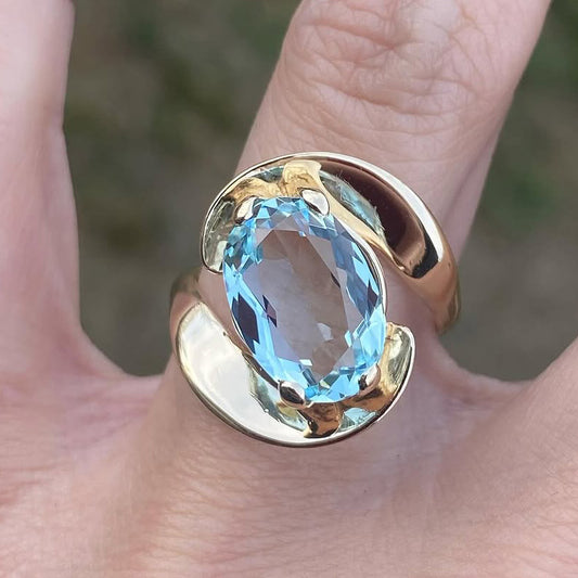 4.0ct Oval Aquamarine Single Stone Ring-JEWELBUYS