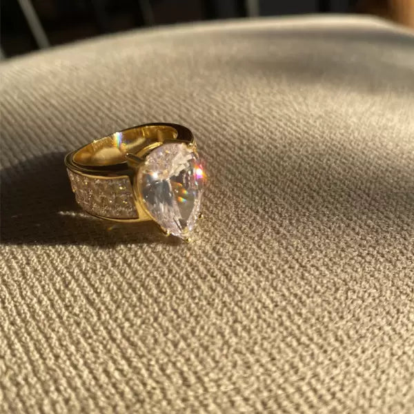 10ct Pear Cut White Sapphire Wide Shank Women's Engagement Ring-JEWELBUYS