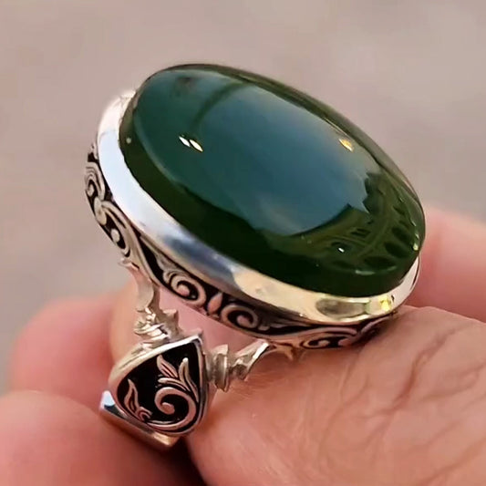 Gorgeous 9ct Dark Green Agate Vintage Engagement Ring-JEWELBUYS