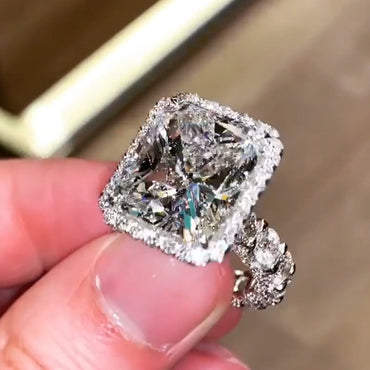 7.5ctw Radiant Cut White Sapphire Stunning Halo Engagement Ring-JEWELBUYS