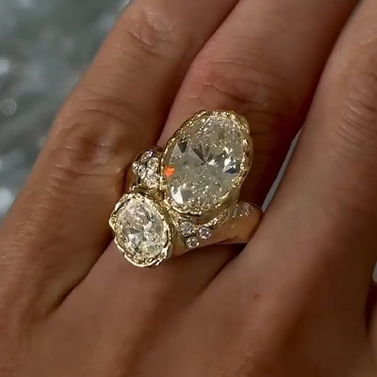 8.0ctw Sculptural Oval Sapphire Ring-JEWELBUYS