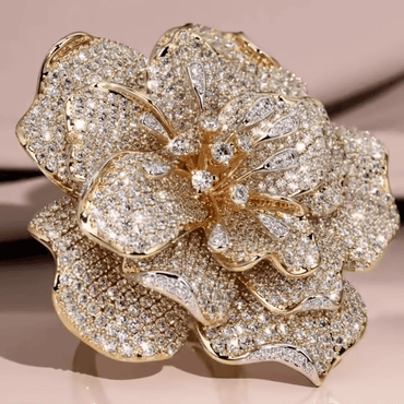 Creative 4ct Round Cut White Sapphire Flower-Shaped Women's Engagement Ring in Gold-JEWELBUYS