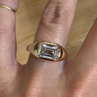 2.5Ct Emerald-Cut Sapphire Thick Engagement Ring-JEWELBUYS