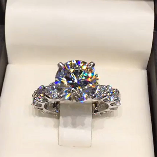 Stunning 4.0ctw Classic Round Cut Sapphire Engagement Ring-JEWELBUYS