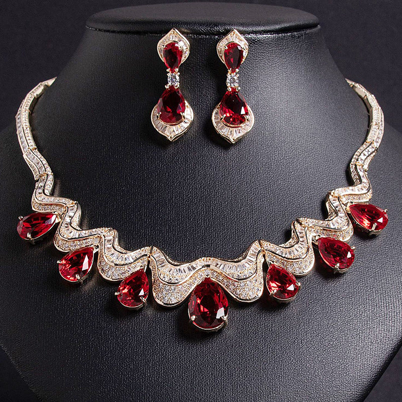 A stunning and luxurious 140-carat pear-shaped sapphire necklace and earring set-JEWELBUYS