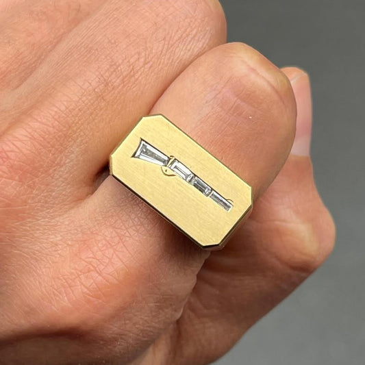Vintage rectangular-cut sapphire signet ring-JEWELBUYS