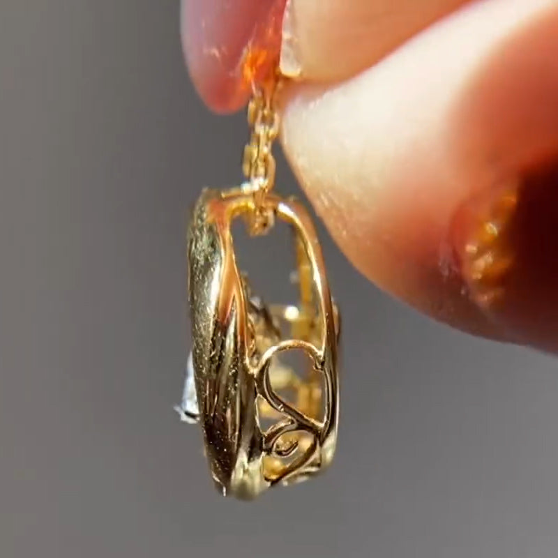 0.56ctw Round Cut Dancing Sapphire Pendant Necklace-JEWELBUYS