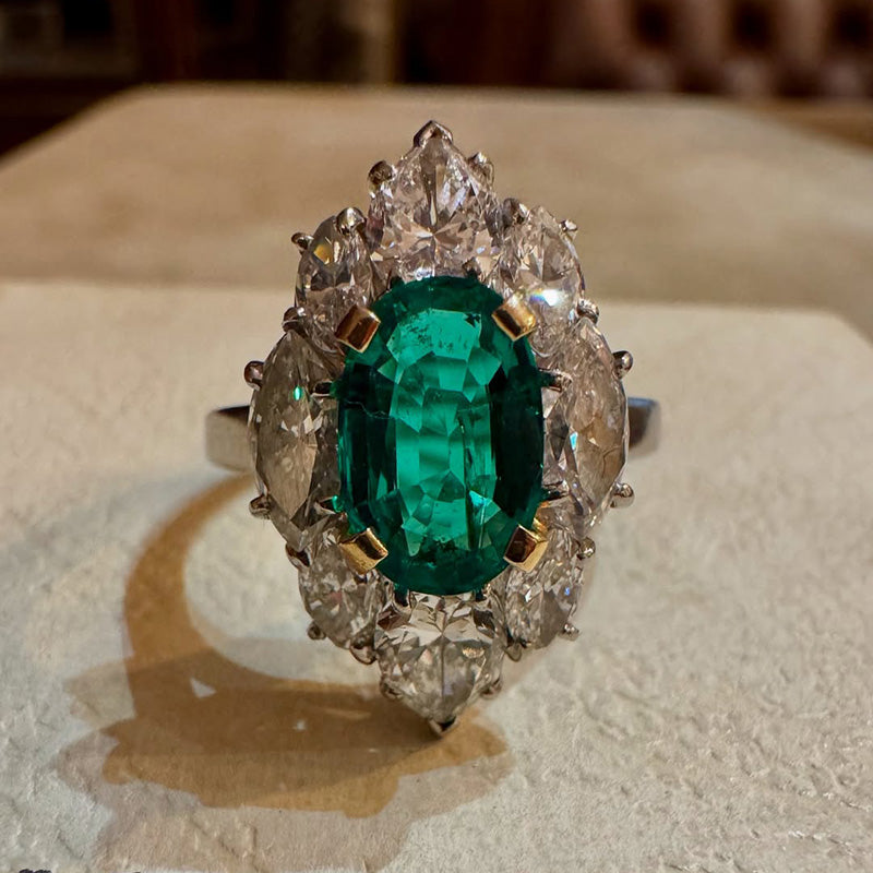 A stunning 6.3Ctw oval-cut green sapphire ring-JEWELBUYS