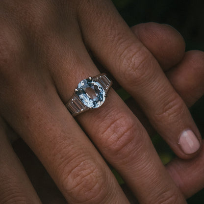 4.15Ctw Beautiful oval-cut blue sapphire step ring-JEWELBUYS