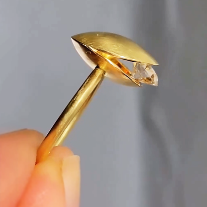 Unique 2 ctw Round Cut White Gemstone Wobbly Shell Ring -JEWELBUYS