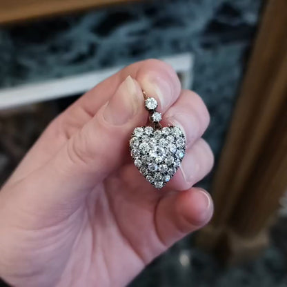 2.0Ctw Victorian-style heart-shaped sapphire pendant necklace-JEWELBUYS
