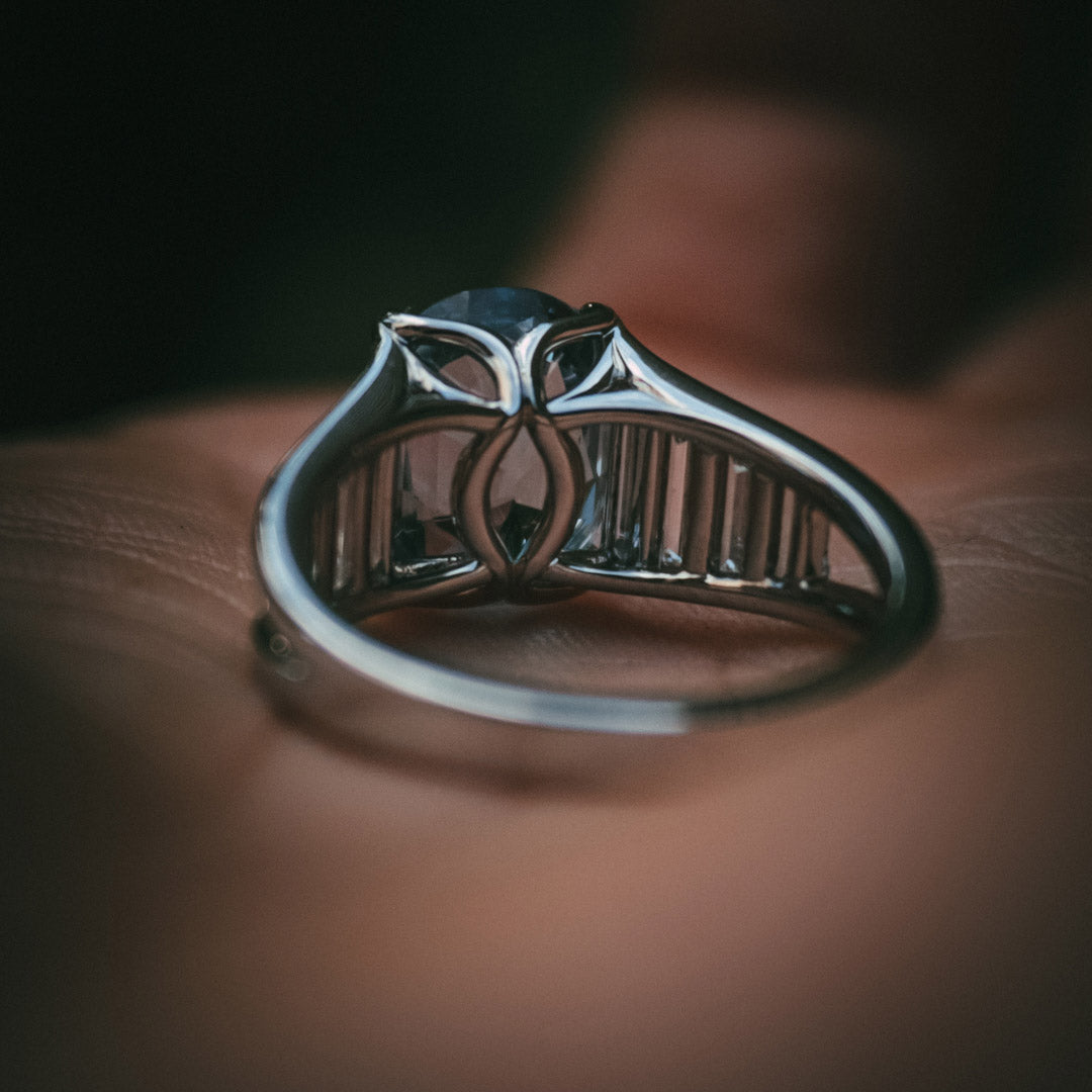 4.15Ctw Beautiful oval-cut blue sapphire step ring-JEWELBUYS