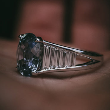 4.15Ctw Beautiful oval-cut blue sapphire step ring-JEWELBUYS