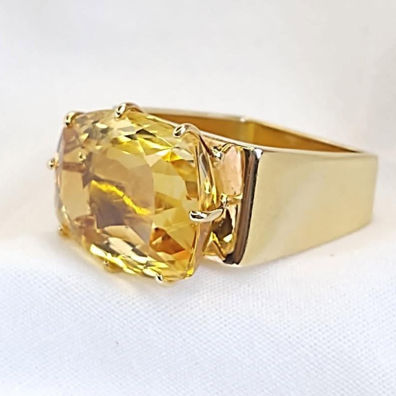 13Ct cushion-cut yellow sapphire ring-JEWELBUYS