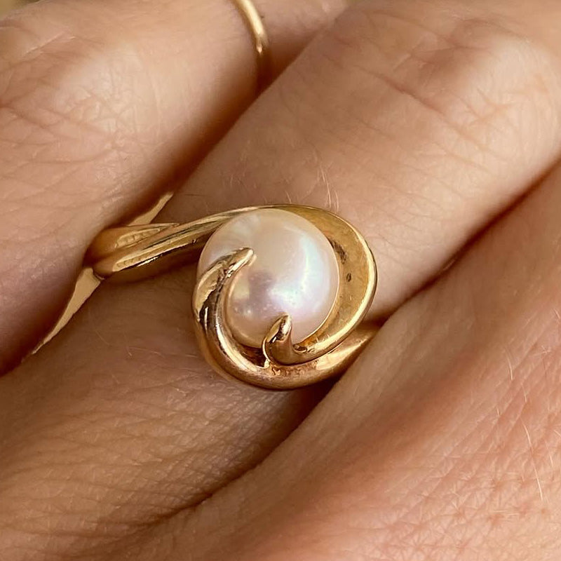 Gorgeous And Elegant Gold Pearl Ring-JEWELBUYS