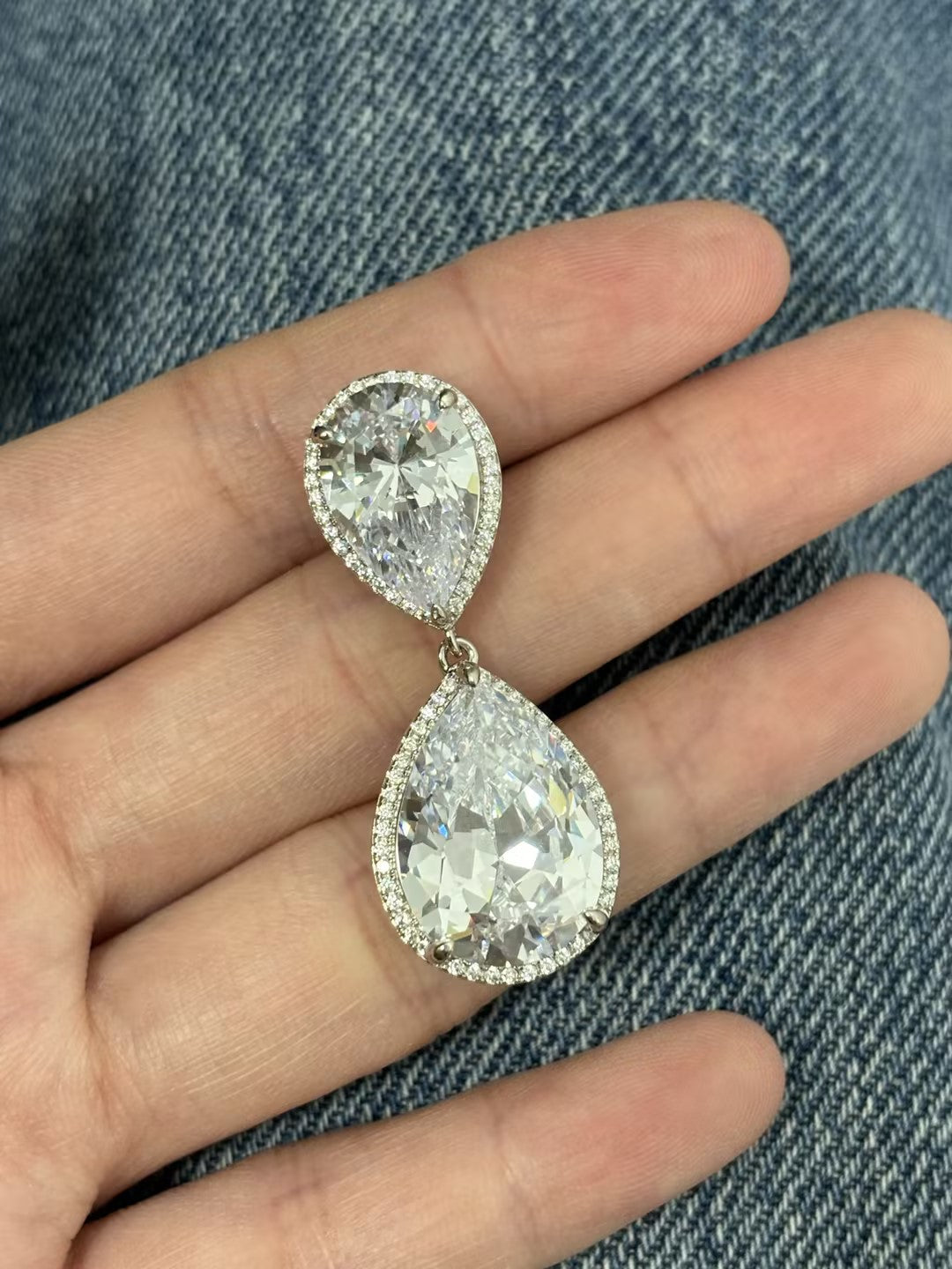 15ctw Pear Cut White Sapphire Drop Earrings - JEWELBUYS