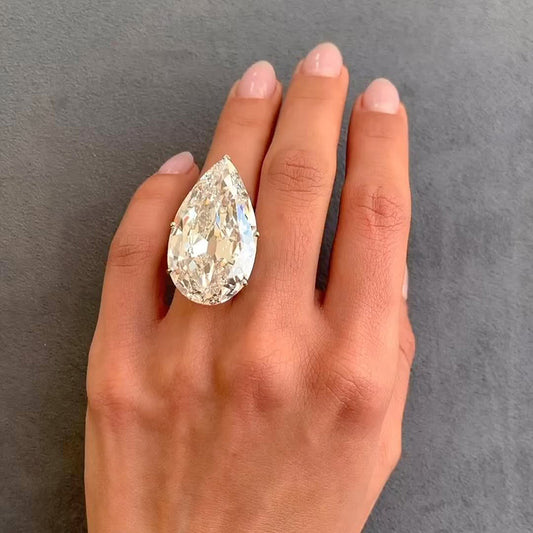 28.17Ct pear-shaped solitaire sapphire engagement ring-JEWELBUYS