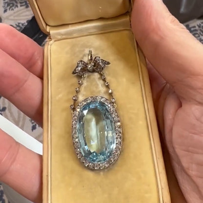 15.6Ctw Oval Aquamarine Vintage Pendant-JEWELBUYS