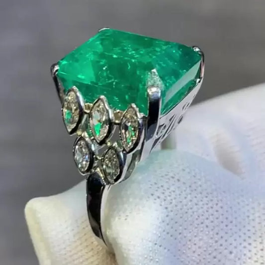 Vintage 15ct Emerald Cut Emerald Women's Engagement Ring-JEWELBUYS