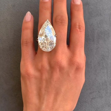 28.17Ct pear-shaped solitaire sapphire engagement ring-JEWELBUYS