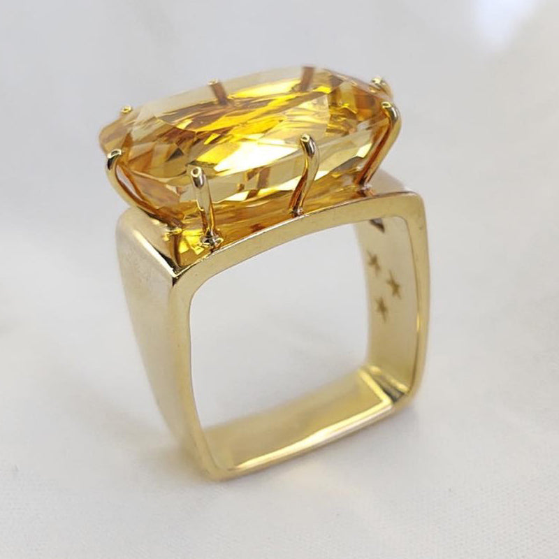 13Ct cushion-cut yellow sapphire ring-JEWELBUYS