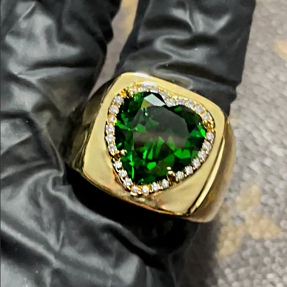 3ctw Heart Cut Emerald Punk Ring-JEWELBUYS