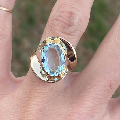 4.0ct Oval Aquamarine Single Stone Ring-JEWELBUYS