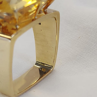 13Ct cushion-cut yellow sapphire ring-JEWELBUYS