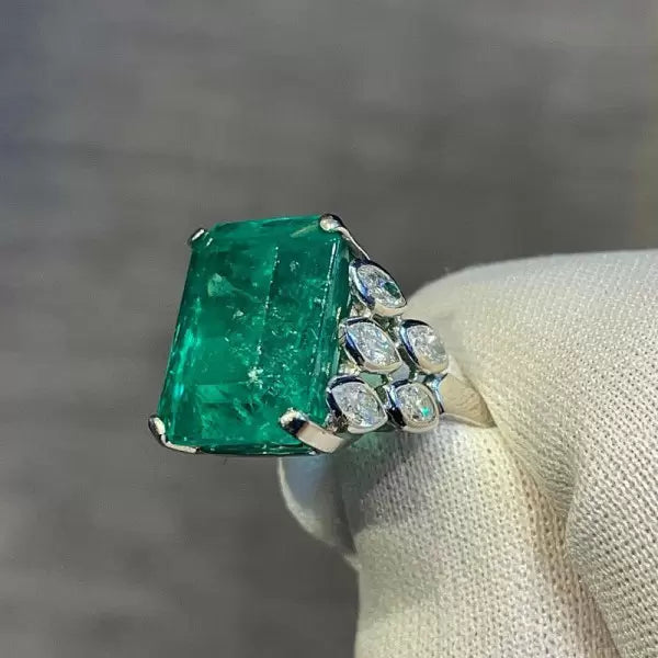 Vintage 15ct Emerald Cut Emerald Women's Engagement Ring-JEWELBUYS