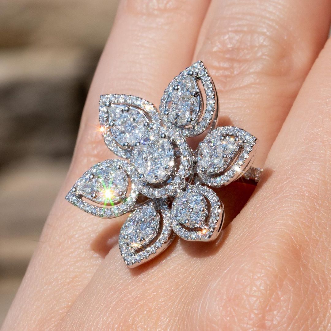 Flower-shaped 4ctw Round & Pear Cut White Sapphire Women's Engagement Ring in Silver-JEWELBUYS