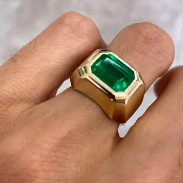 4.5ct Emerald Cut Green Sapphire Ring - JEWELBUYS