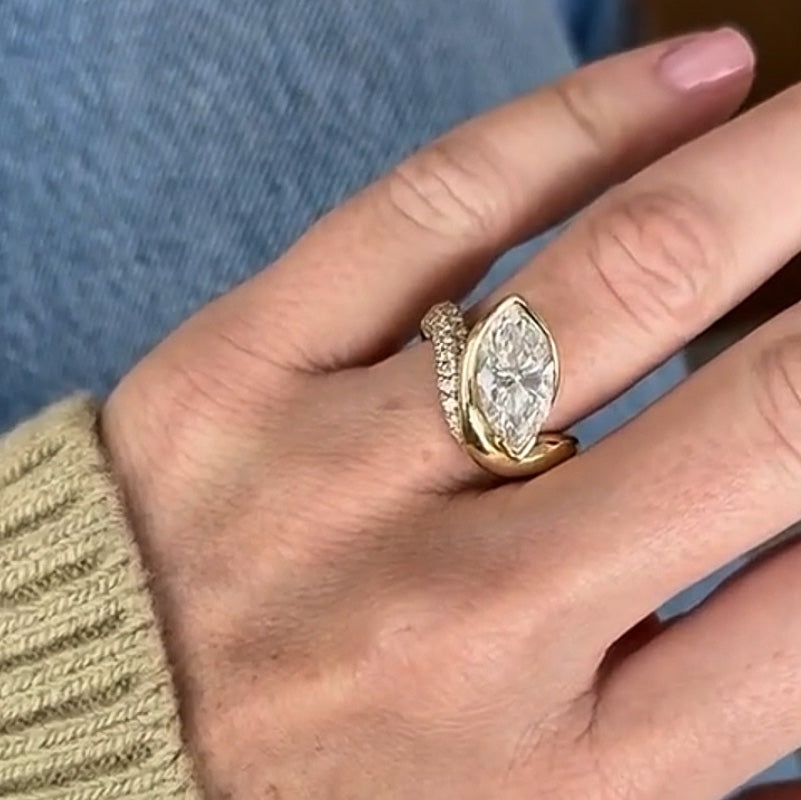 3.5Ctw marquise cut white sapphire bezel set meander ring-JEWELBUYS
