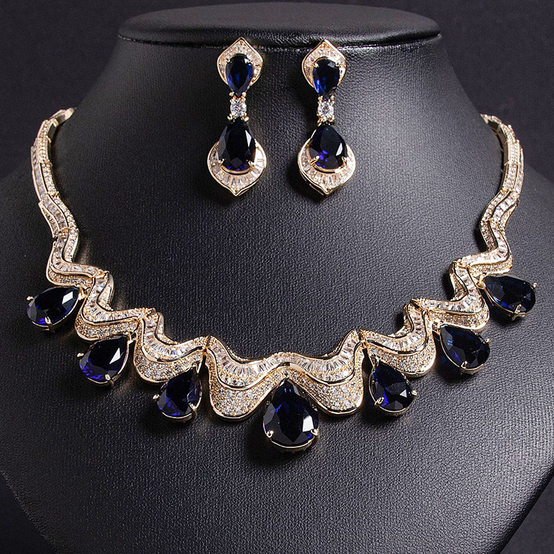 A stunning and luxurious 140-carat pear-shaped sapphire necklace and earring set-JEWELBUYS