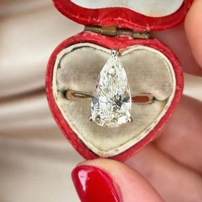 3.0Ct Classic Pear-Shaped Sapphire Elegant Engagement Ring-JEWELBUYS