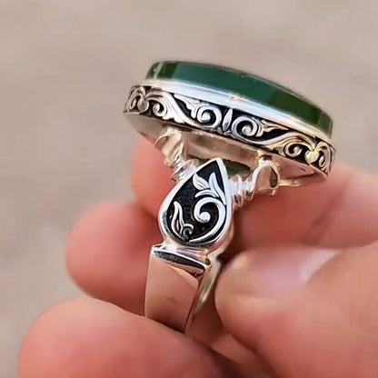 Gorgeous 9ct Dark Green Agate Vintage Engagement Ring-JEWELBUYS