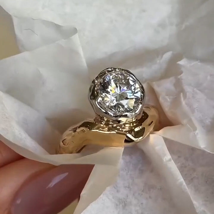2Ct round brilliant sapphire engraved style engagement ring- JEWELBUYS