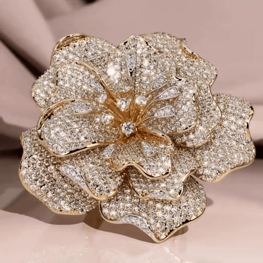 Creative 4ct Round Cut White Sapphire Flower-Shaped Women's Engagement Ring in Gold-JEWELBUYS