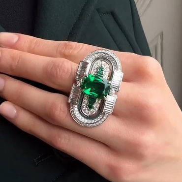 11 ctw Cushion Cut Art Deco Emerald Ring - JEWELBUYS