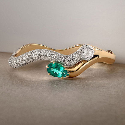 A captivating pear-shaped emerald and classic round double sapphire bracelet ring-JEWELBUYS