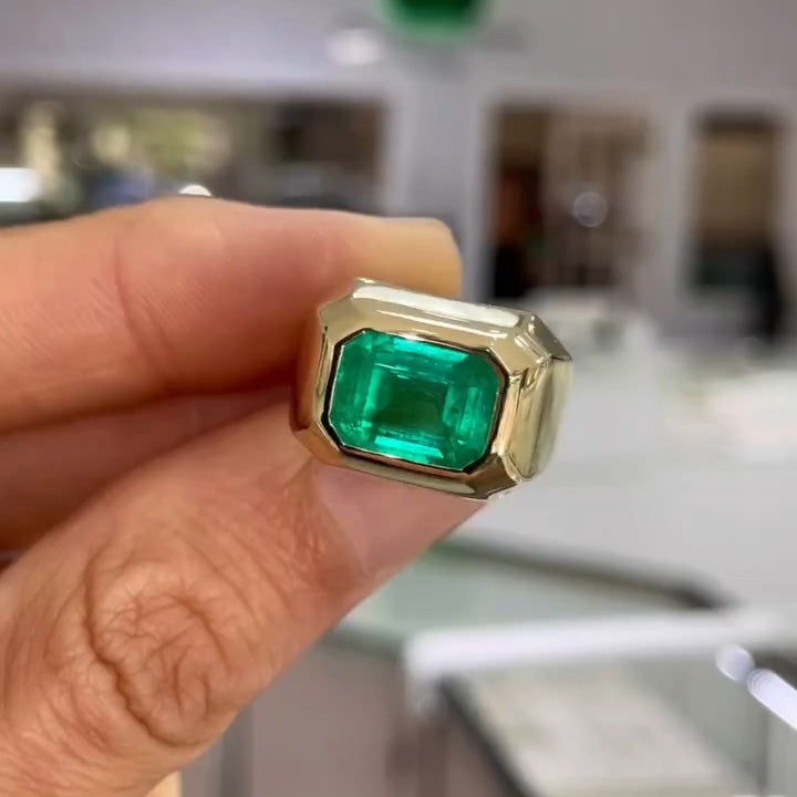 4.5ct Emerald Cut Green Sapphire Ring - JEWELBUYS