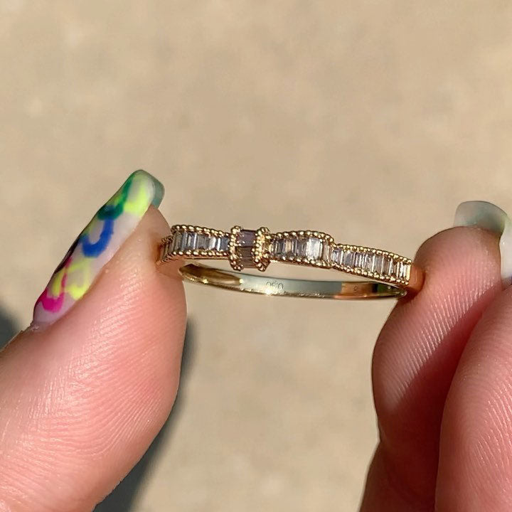 3 ctw Round and Baguette-Cut Sapphire Hand-Shaped Stackable Ring-JEWELBUYS
