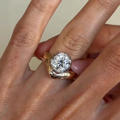 2Ct round brilliant sapphire engraved style engagement ring- JEWELBUYS