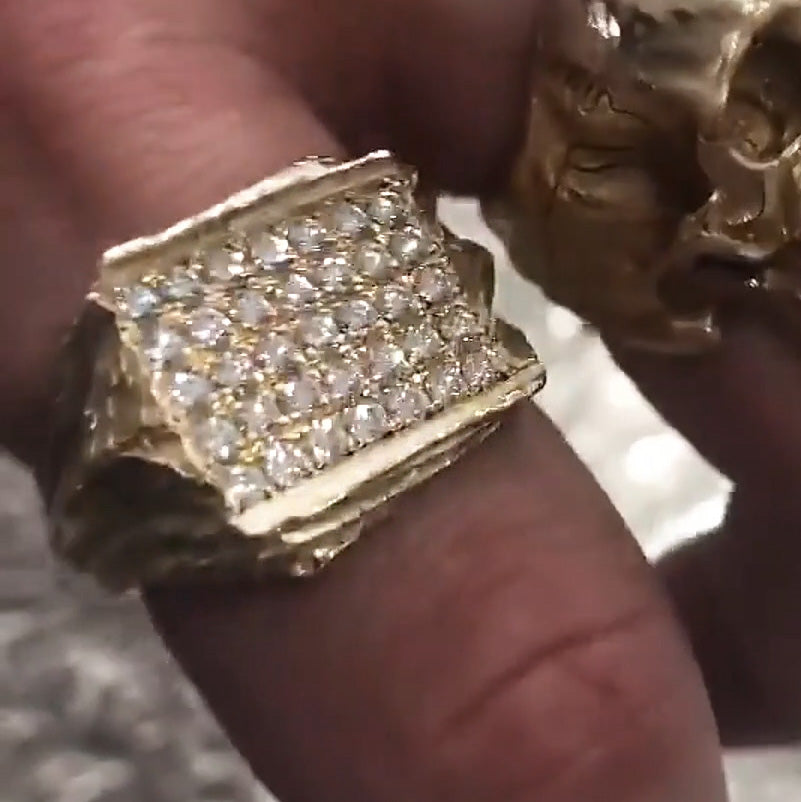 1.35Ctw Round Sapphire Pavé Set Matte Ring- JEWELBUYS