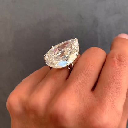 28.17Ct pear-shaped solitaire sapphire engagement ring-JEWELBUYS