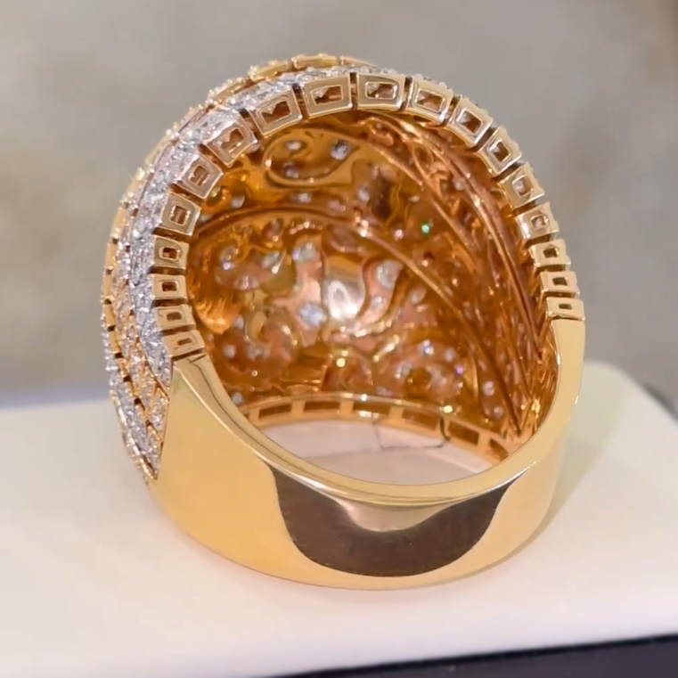 6 ctw Round Cut White Gemstone Pavé Ring -JEWELBUYS