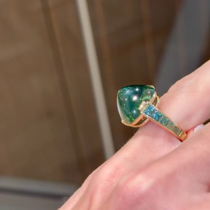 7.0Ctw Sugarloaf Green Sapphire Engagement Ring-JEWELBUYS